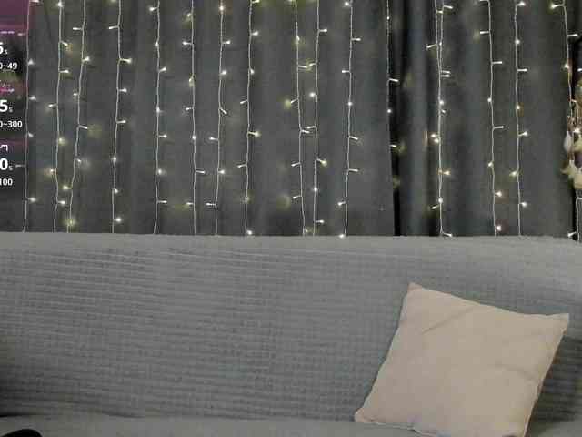 MillyYoung webcam