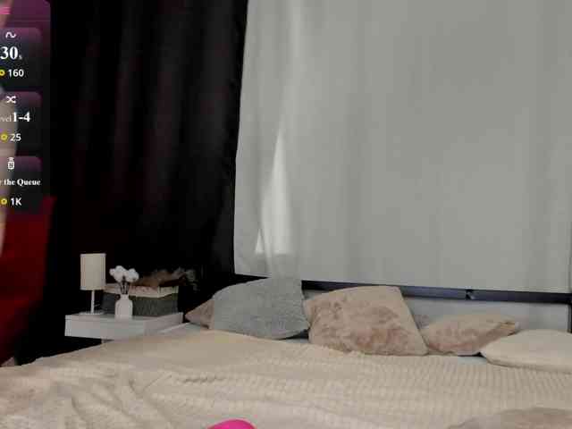 MillyYoung webcam