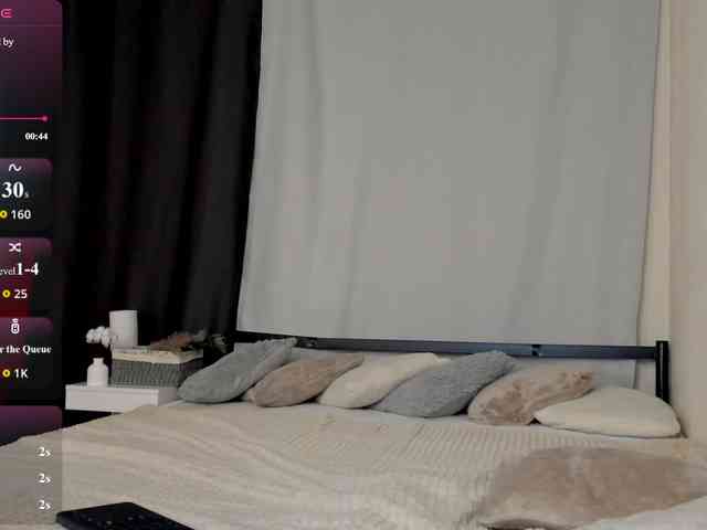 MillyYoung webcam