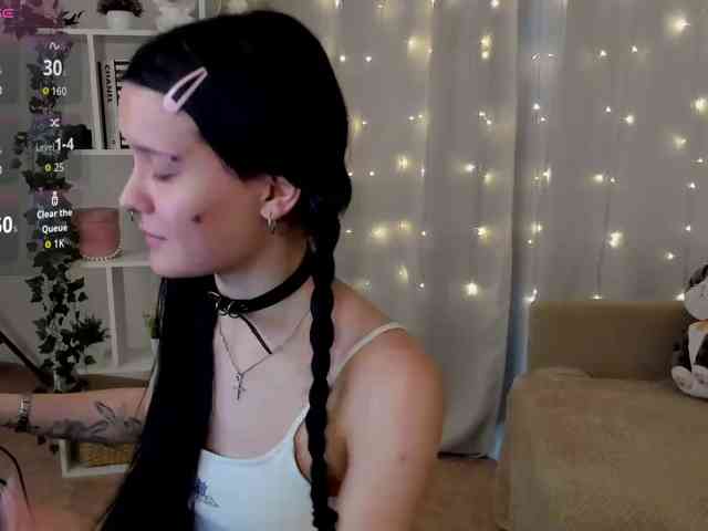 MillyYoung webcam