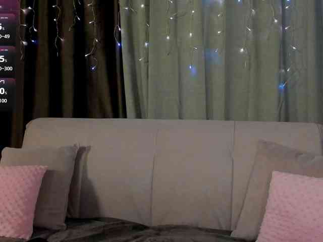MillyYoung webcam