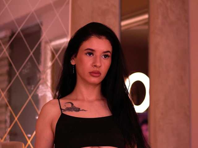 RubyRouj live cam on BongaCams