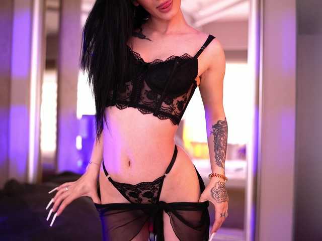 RubyRouj live cam on BongaCams