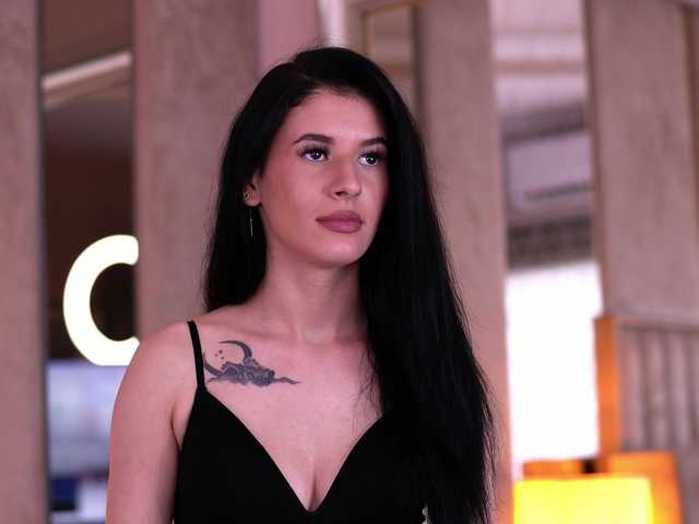 RubyRouj live cam on BongaCams