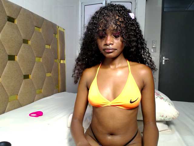 AlexahJade live cam on BongaCams