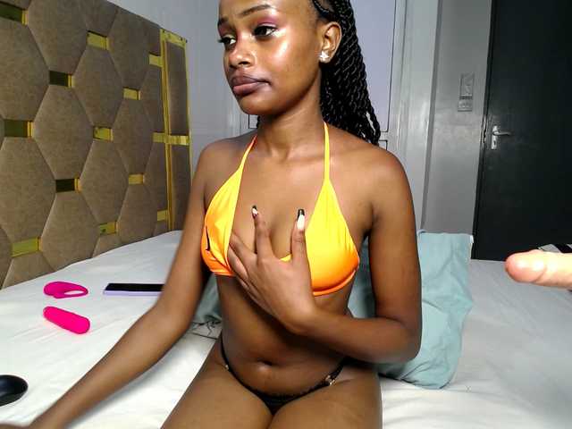 AlexahJade live cam on BongaCams