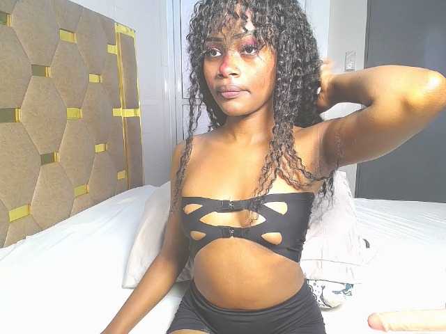 AlexahJade live cam on BongaCams