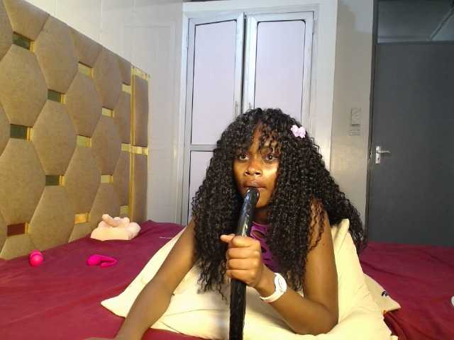 AlexahJade live cam on BongaCams