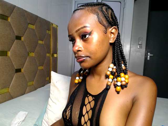 AlexahJade live cam on BongaCams