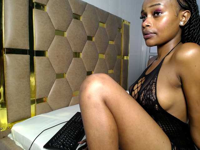 AlexahJade live cam on BongaCams