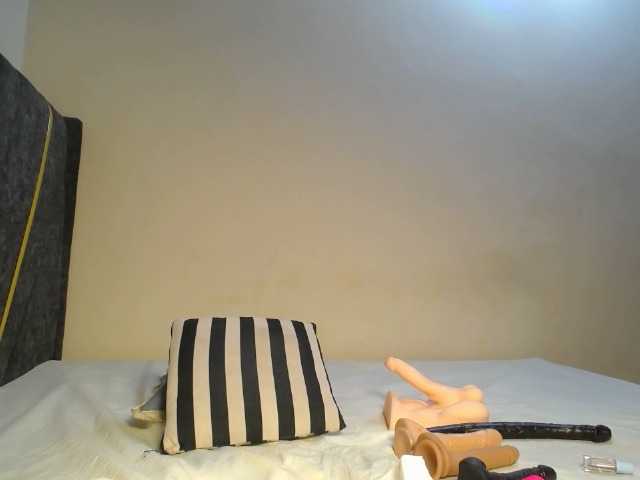 AlexahJade live cam on BongaCams