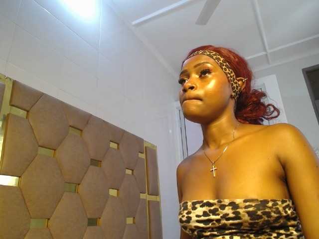 AlexahJade live cam on BongaCams