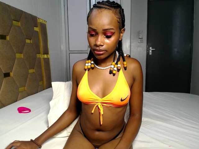 AlexahJade live cam on BongaCams