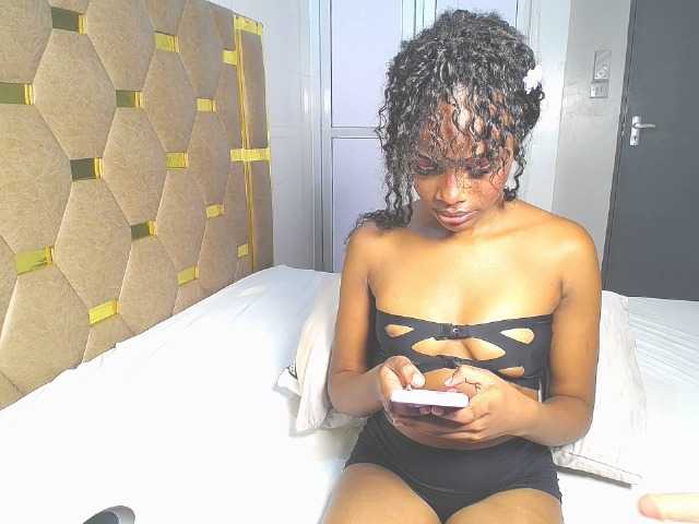 AlexahJade live cam on BongaCams