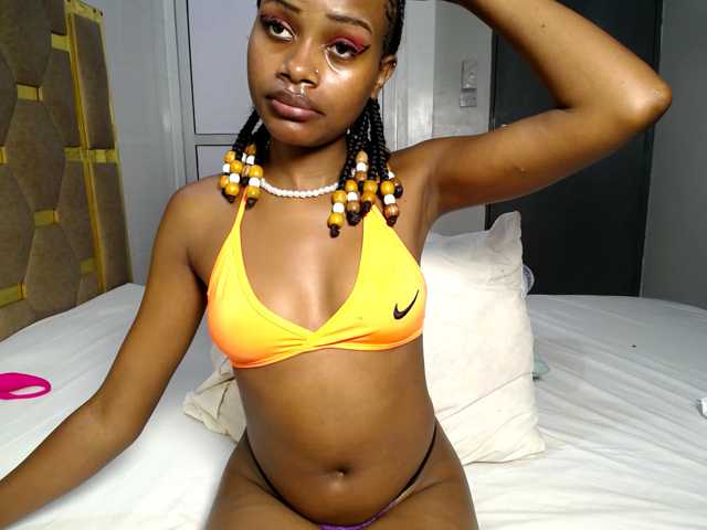 AlexahJade live cam on BongaCams