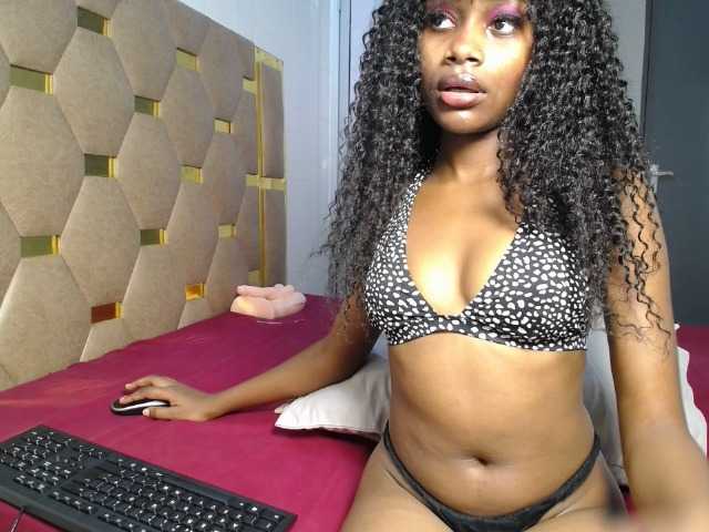 AlexahJade live cam on BongaCams