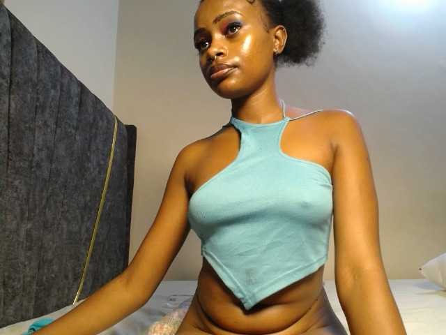 AlexahJade live cam on BongaCams