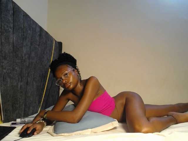 AlexahJade live cam on BongaCams