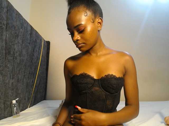 AlexahJade live cam on BongaCams