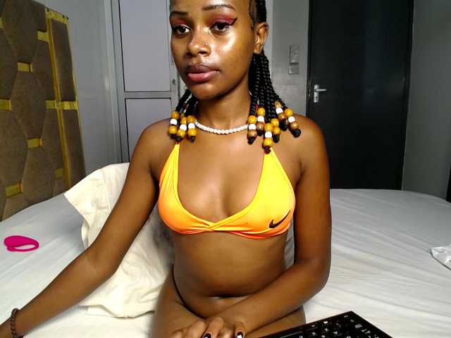 AlexahJade live cam on BongaCams