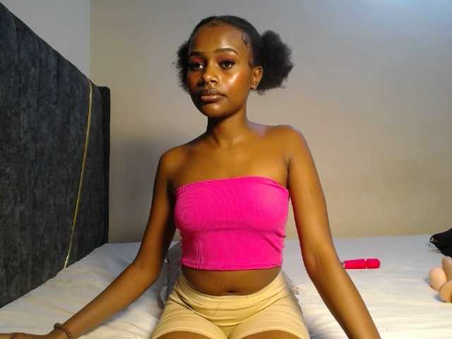 AlexahJade live cam on BongaCams