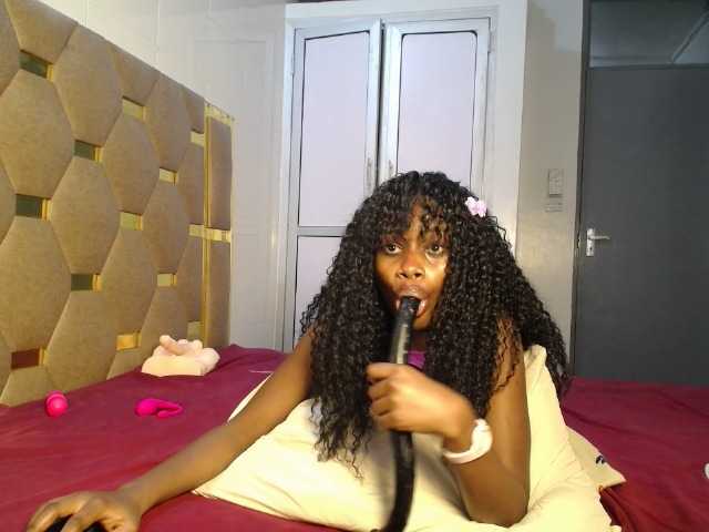 AlexahJade live cam on BongaCams