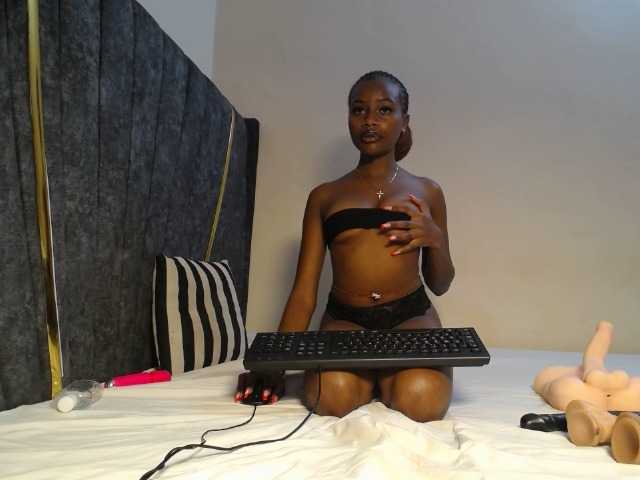 AlexahJade live cam on BongaCams