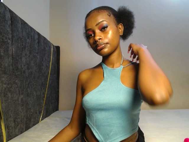 AlexahJade live cam on BongaCams