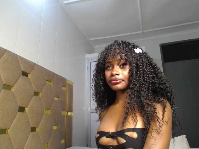 AlexahJade live cam on BongaCams