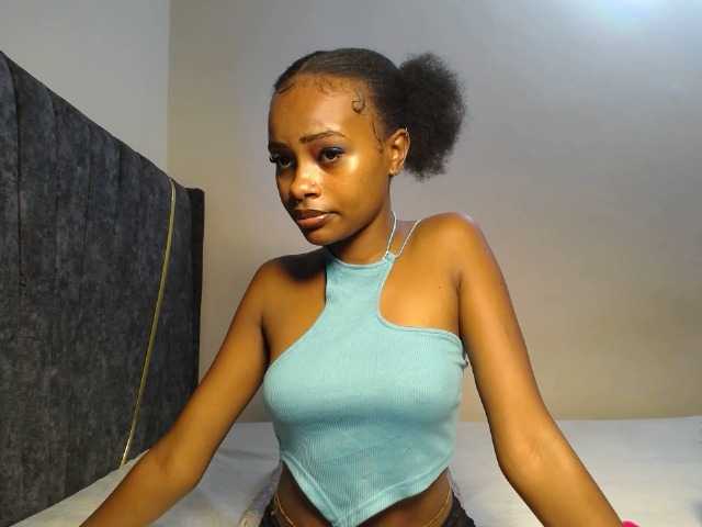 AlexahJade live cam on BongaCams