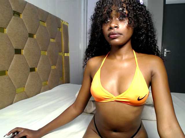 AlexahJade live cam on BongaCams