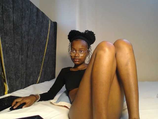 AlexahJade live cam on BongaCams