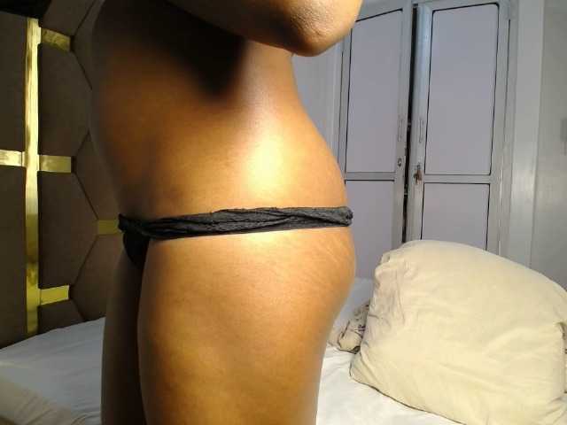 AlexahJade live cam on BongaCams