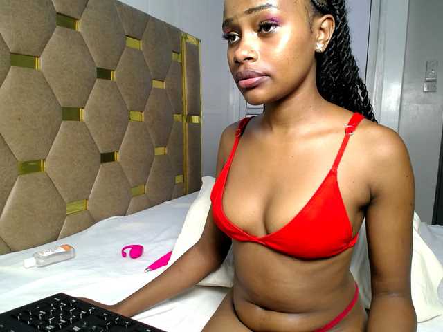 AlexahJade live cam on BongaCams