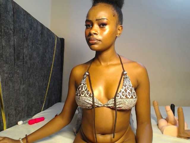 AlexahJade live cam on BongaCams