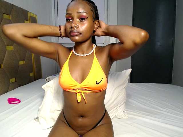 AlexahJade live cam on BongaCams