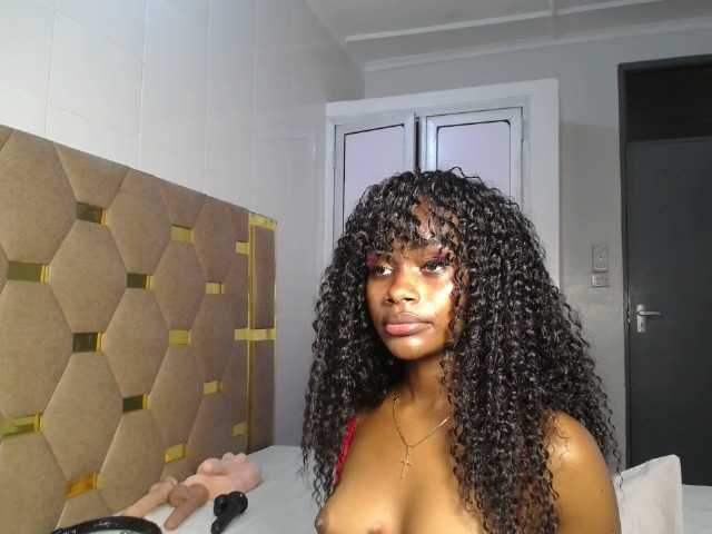 AlexahJade live cam on BongaCams