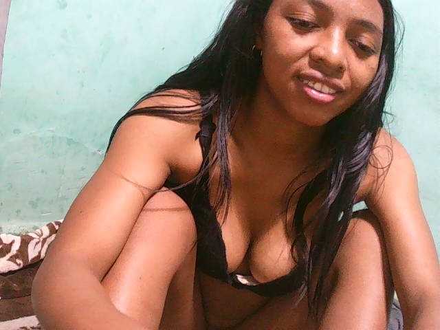 Rusteed13 live cam on BongaCams