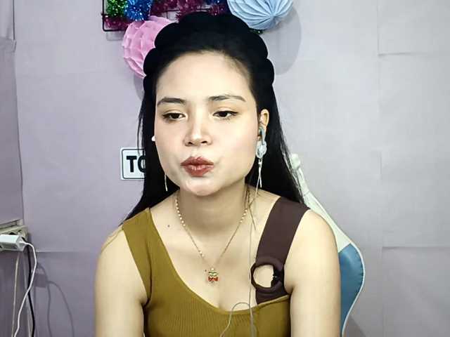 CalistaLeilich live cam on BongaCams