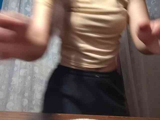 SophiaAllTheWay webcam