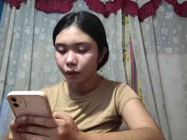 SophiaAllTheWay webcam