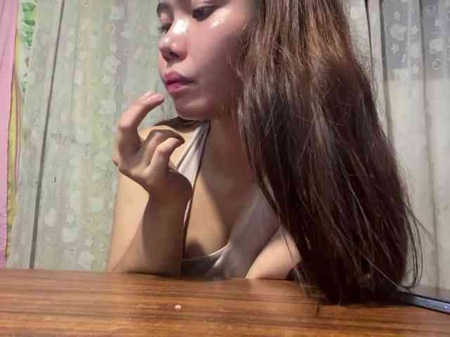 SophiaAllTheWay webcam