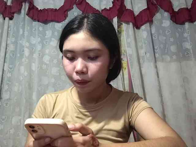 SophiaAllTheWay webcam
