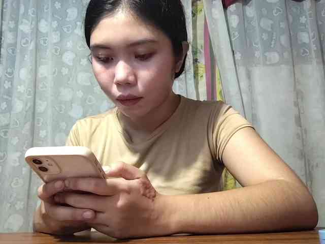 SophiaAllTheWay webcam