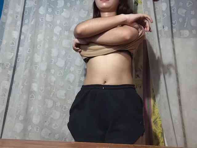 SophiaAllTheWay webcam