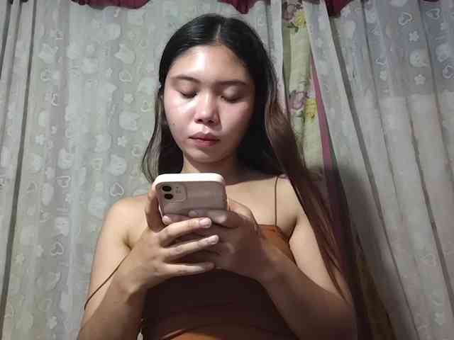 SophiaAllTheWay webcam