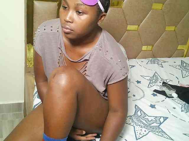 Ebonny_QueenMel