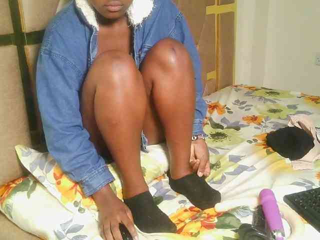 Ebonny_QueenMel webcam