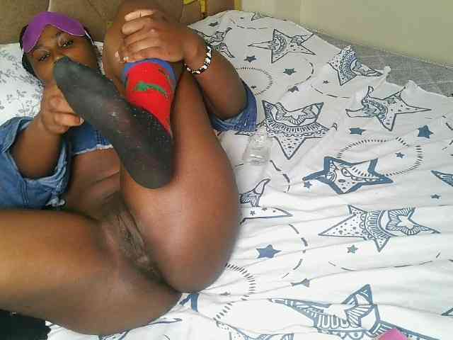 Ebonny_QueenMel webcam