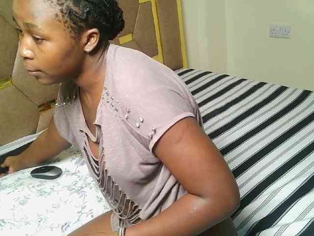 Ebonny_QueenMel